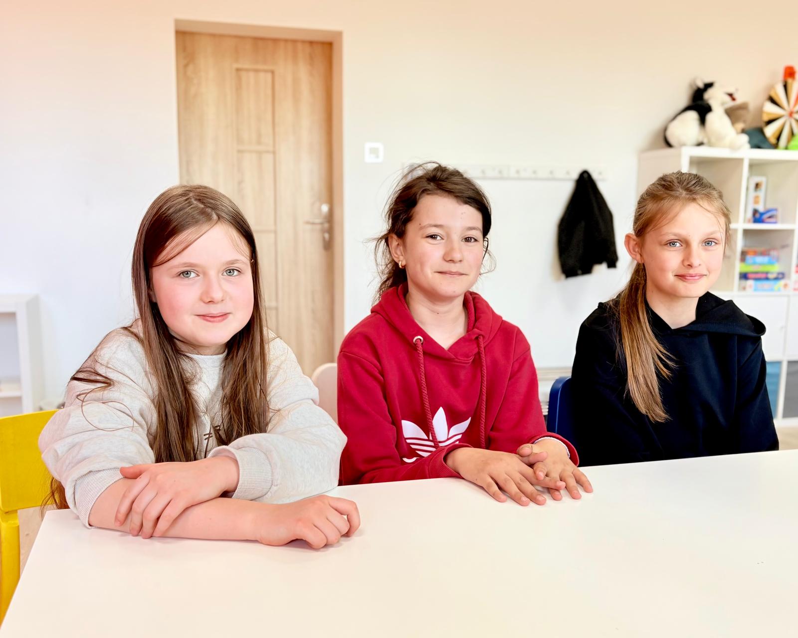 Uczennice Planet English podczas zajęć